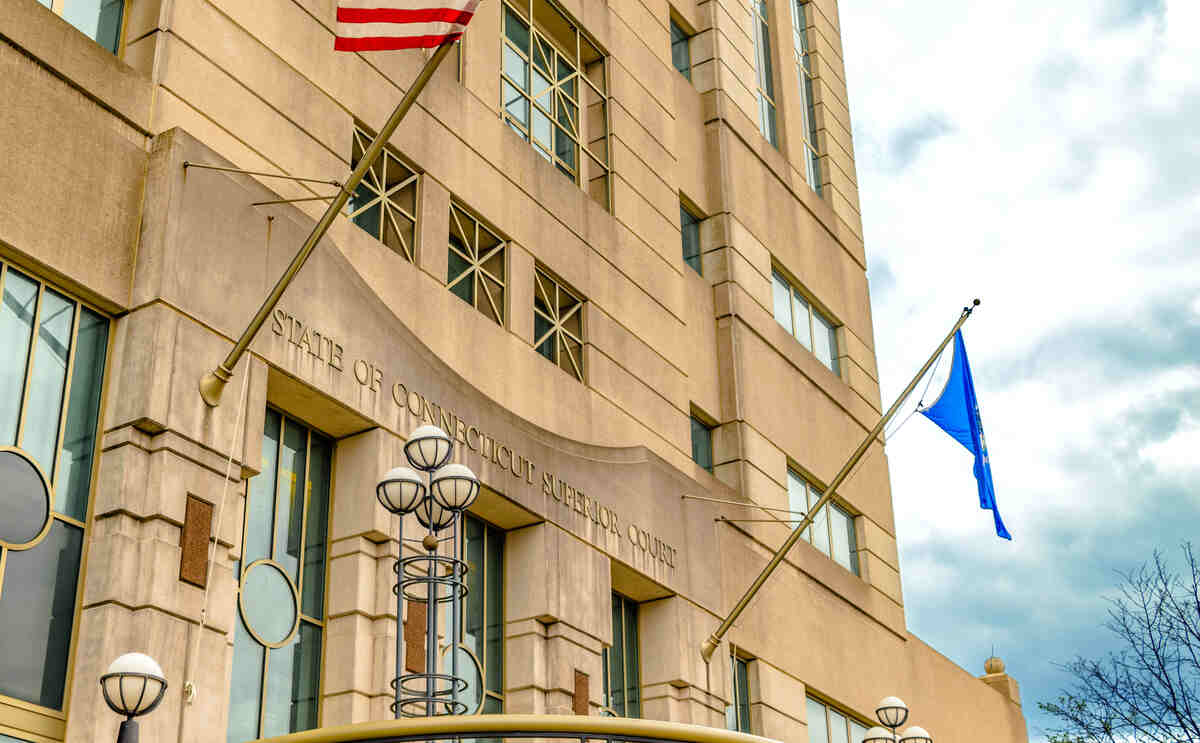 View of the front of the CT Superior Court in Middletown CT